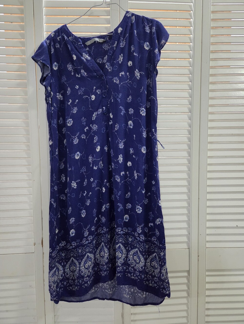 Women’s Navy Blue Floral V-Neck Dress
